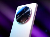 Następca Oppo Find X8 Ultra, na zdjęciu tutaj, ma być wyposażony w ogromny czujnik 200 MP i teleobiektyw 1/1,28 cala. (Źródło zdjęcia: Oppo)