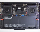 Rzut oka na wnętrze Lenovo ThinkPad X9-15p Gen 1 Aura Edition