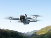 Cena DJI Mini 3 zaczyna się od 20 USD więcej niż Mini 2. (Źródło obrazu: DJI)
