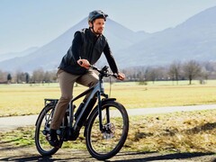 Trava EXP jest również dostępna jako rower elektryczny typu step-through