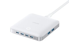 Ładowarka Anker Nano Charger 130W ma sześć portów. (Źródło zdjęcia: Anker)