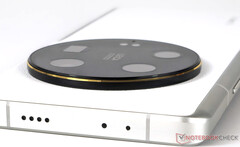 Mówi się, że następca Xiaomi 13 Ultra będzie wyposażony w nowy 1-calowy sensor aparatu. (Źródło obrazu: Notebookcheck)