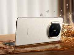 Huawei Mate X7 posiada certyfikat IP59 chroniący przed pyłem i wodą. (Źródło zdjęcia: Huawei)