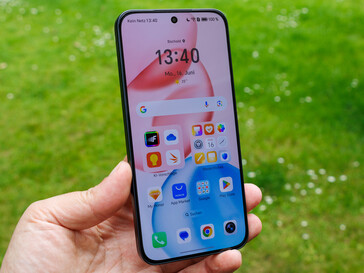 Honor 400 na zewnątrz (źródło zdjęcia: Daniel Schmidt)