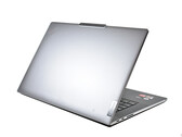 Lenovo ThinkPad Z16: aktualizacja firmware ma rozwiązać problem z ponownym uruchomieniem komputera