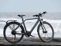 Air 30 Ultra: Nowy e-rower z automatyczną zmianą biegów. (Źródło zdjęcia: Ado)