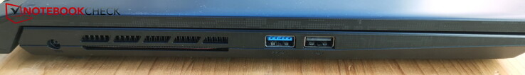 Po lewej: USB-A 3.0, USB-A 2.0