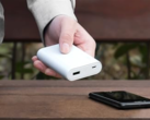 Power bank Anker 10 000 mAh (na zdjęciu) został powiązany z 19 zgłoszonymi incydentami. (Źródło zdjęcia: Anker)