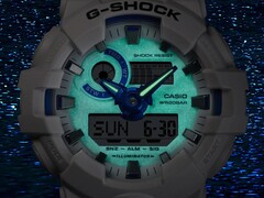 Zegarki Casio GA110HDS-7A i GA700HDS-7A (na zdjęciu) pojawiły się w Zumiez. (Źródło zdjęcia: Casio)