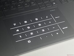 ClickPad może być używany jako klawiatura numeryczna.