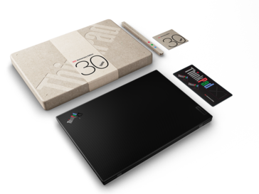 ThinkPad X1 Carbon Gen 10 30th Anniversary Edition ze specjalnym opakowaniem