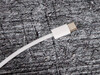 Pokryty tkaniną kabel iPhone'a 16 Pro Max (fot. Daniel Schmidt)