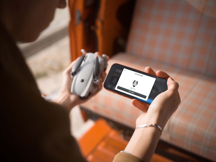 Dzięki QuickTransfer dane mogą być przesyłane bardzo szybko przez WiFi