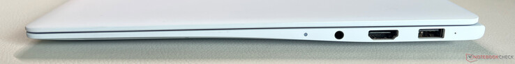 Prawa strona: 3,5 mm stereo, HDMI 2.1-TMDS, USB-A 3.2 Gen.1 (5 Gb/s)