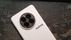 Wyciek projektu Realme GT5 Pro. (Źródło: Xiaoyu Review via Weibo)