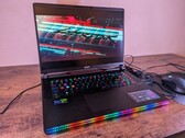 Recenzja laptopa MSI Raider GE78 HX 13VH: 13. gen. Core i9-13950HX i GeForce RTX 4080 ulepszenia