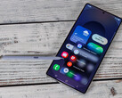 Model Galaxy S26 Ultra zostanie wprowadzony na rynek z układem SoC Snapdragon, podobnie jak pokazany tutaj Galaxy S25 Ultra (źródło obrazu: Notebookcheck)