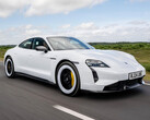 Samochód sportowy Porsche Taycan EV (źródło zdjęcia: Porsche)