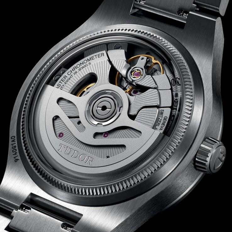 Zegarek Northflag jest napędzany mechanizmem Calibre MT5652-U posiadającym certyfikat Master Chronometer