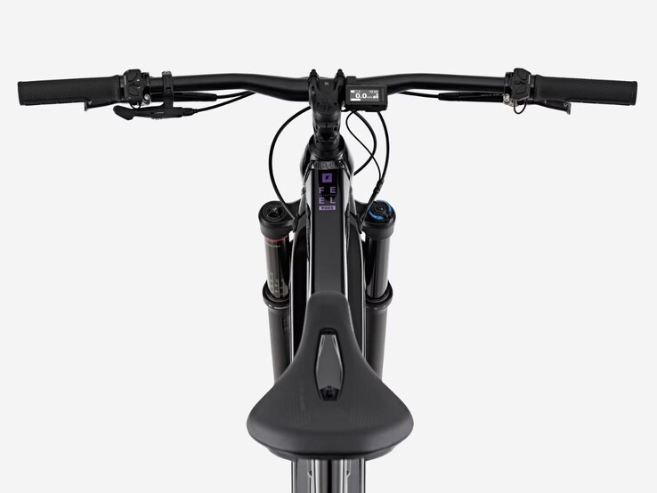 Nowy czarny e-rower Decathlon E-FEEL 900 S