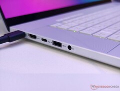 Asus ROG Zephyrus G16 I/O (zdjęcie za pośrednictwem Notebookcheck)