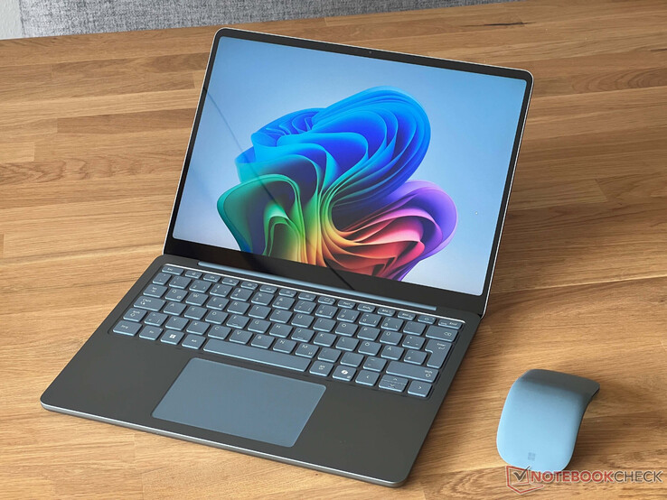 Surface Laptop 13 cali.