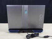 Laptop ThunderRobot Zero posiada procesor Intel Core i9-13900HX oraz laptopowy układ graficzny GeForce RTX 4060. (Źródło: Zhongzheng Evaluations na YouTube)