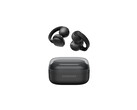 Galaxy Buds On obejmują zewnętrzną część ucha, pozostawiając kanał słuchowy otwarty.
