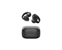 Galaxy Buds On obejmują zewnętrzną część ucha, pozostawiając kanał słuchowy otwarty.