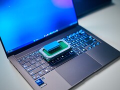 APU Intel Panther Lake będą dostępne tylko w laptopach. (Źródło zdjęcia: Alex Waetzel dla Notebookcheck)