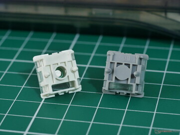 Wooting Lekker przełącza dolną obudowę na zewnątrz.