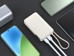 Xiaomi sprzedaje teraz Power Bank 10000 o mocy 67 W (zintegrowany kabel) (na zdjęciu) w Wielkiej Brytanii. (Źródło zdjęcia: Xiaomi)