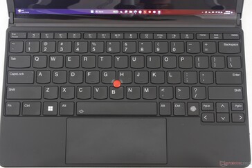 W zestawie znajduje się TrackPoint, którego wcześniej brakowało w klawiaturze ThinkPad X1 Fold 13