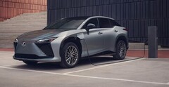 Elektryczny SUV Lexus RZ (źródło zdjęcia: Lexus)