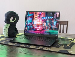 Ocena użytkowników: 87,7%: Razer Blade 16 (2026)