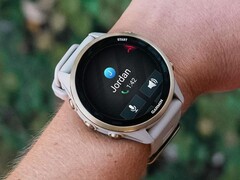 Garmin potwierdził, że rozwiązał problem z łącznością smartwatcha (Forerunner 970 na zdjęciu). (Źródło zdjęcia: Garmin)