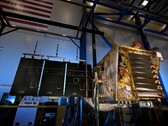Lunar Trailblazer siedzi w pomieszczeniu w Lockheed Martin Space w Kolorado podczas testów (źródło zdjęcia: Lockheed Martin Space)