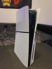 PS5 Slim. (Źródło zdjęcia: @phantompainss)