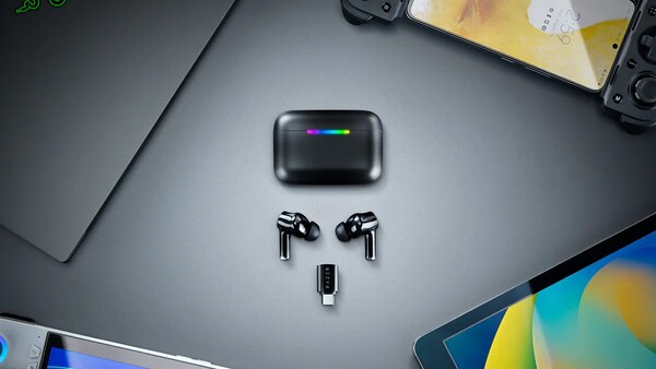 Hammerhead V3 HyperSpeed posiada wymienny klucz sprzętowy USB-C 2,4 GHz.