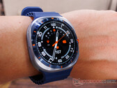 2025 Galaxy Watch Ultra (na zdjęciu) posiada 64 GB pamięci masowej (źródło zdjęcia: Notebookcheck)