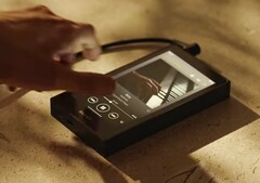Najnowszy Sony Walkman jest większy od swojego poprzednika, ale obiecuje też lepszy dźwięk.