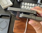 Pixel 10 Pro XL z gniazdem SIM wysłany do klienta z USA po RMA. (Źródło zdjęcia: crocsnosockz na Reddit)