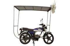 Motocykl zasilany energią wiatrową/solarną. (Źródło zdjęcia: YongLE Risheng)