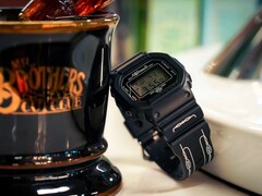Casio G-Shock x Mr. Brothers Cut Club DW-5600X to zegarek z limitowanej edycji. (Źródło zdjęcia: Mr. Brothers Cut Club)