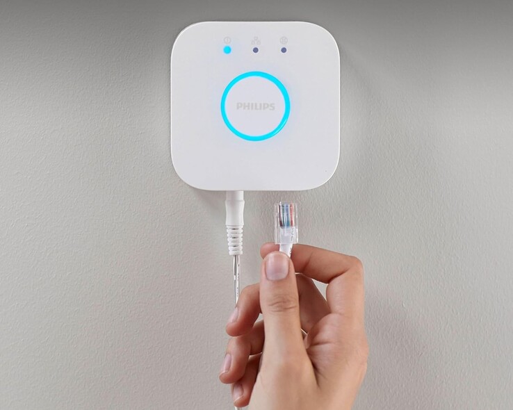 Philips Hue Bridge v3 będzie następcą Hue Bridge v2 (na zdjęciu). (Źródło zdjęcia: Philips Hue)