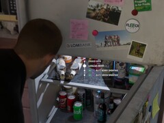Jason szuka czegoś do picia w lodówce w GTA 6.