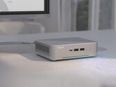 NUC 14 Pro Plus jest prawdopodobnie bardziej stylowym z dwóch komputerów ASUS NUC 14 Pro. (Źródło obrazu: ASUS)