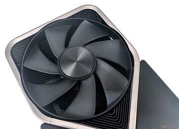 Nvidia GeForce RTX 4080 Founders Edition - System chłodzenia