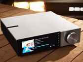 Cambridge Audio ponownie wprowadza na rynek wzmacniacz strumieniowy Evo 150 w wersji DeLorean Edition. (Zdjęcie: Cambridge Audio)
