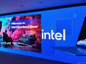 Duża ściana LED w Intel Experience Store w Monachium (źródło zdjęcia: Benjamin Herzig)